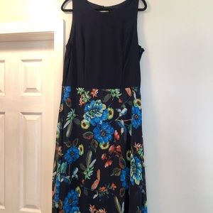 Floral Keyhole Back Maxi Dress